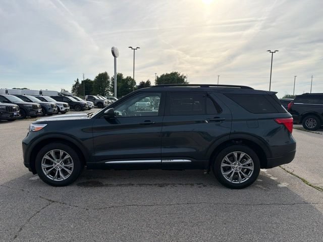 Used 2024 Ford Explorer XLT w/ Equipment Group 202A AWD/4WD image 6