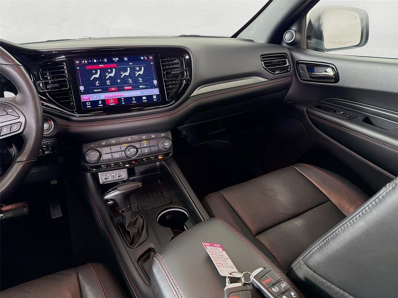 Used 2025 Dodge Durango GT image 25