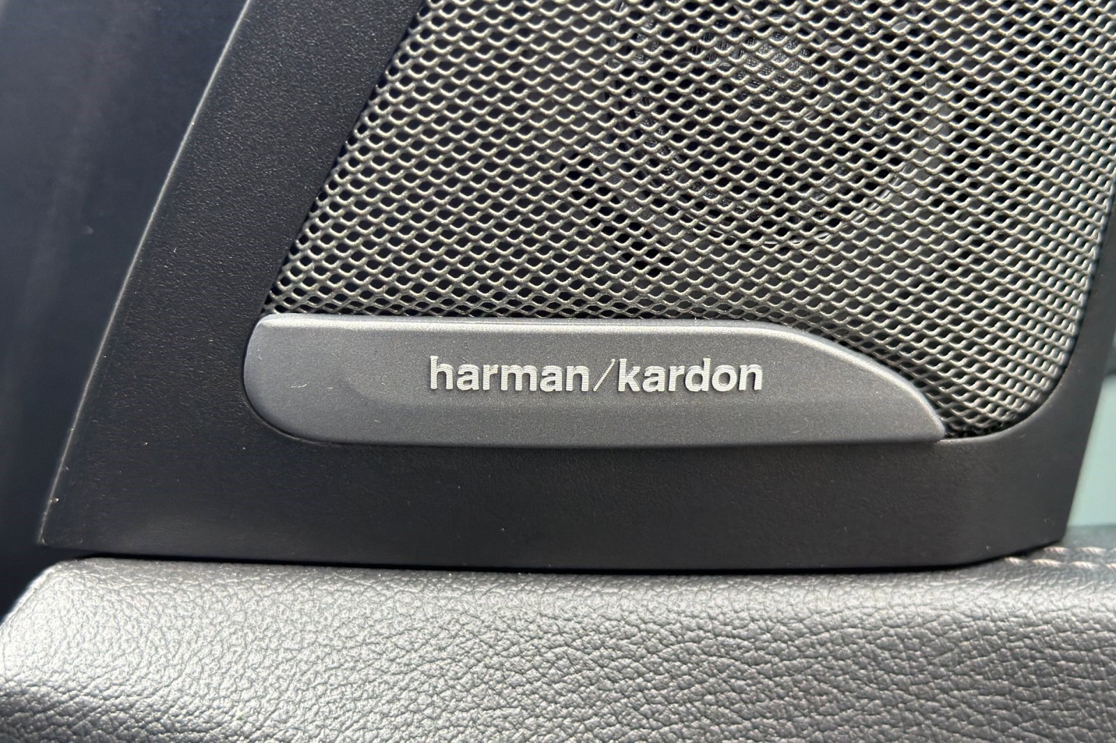 Used 2023 BMW X5 sDrive40i w/ M Sport Package image 23