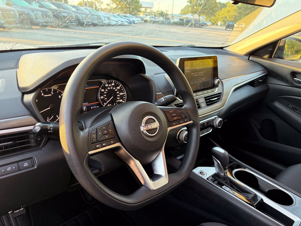 Certified 2024 Nissan Altima 2.5 SV FWD image 13