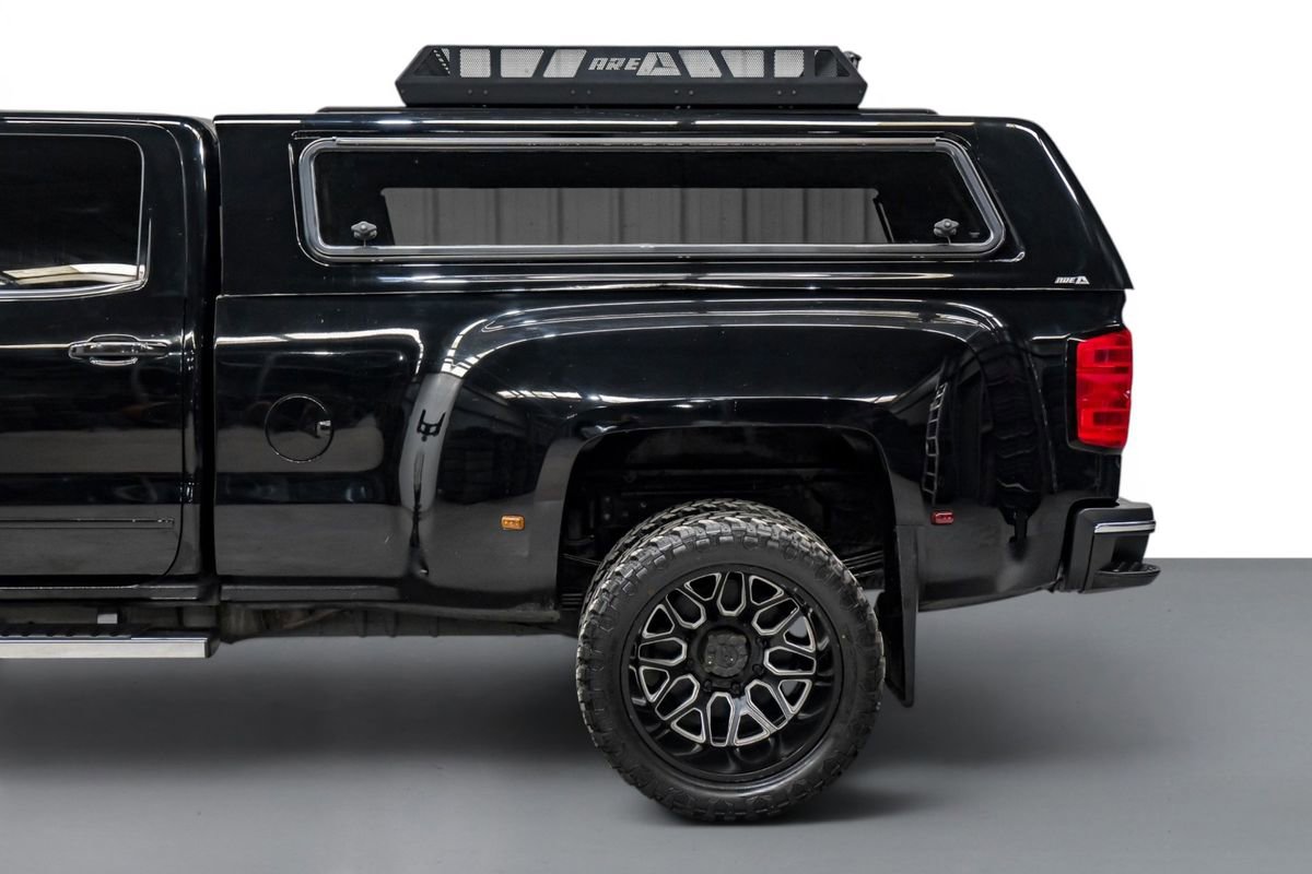 Used 2018 GMC Sierra 3500 SLE w/ SLE Preferred Package AWD/4WD image 11