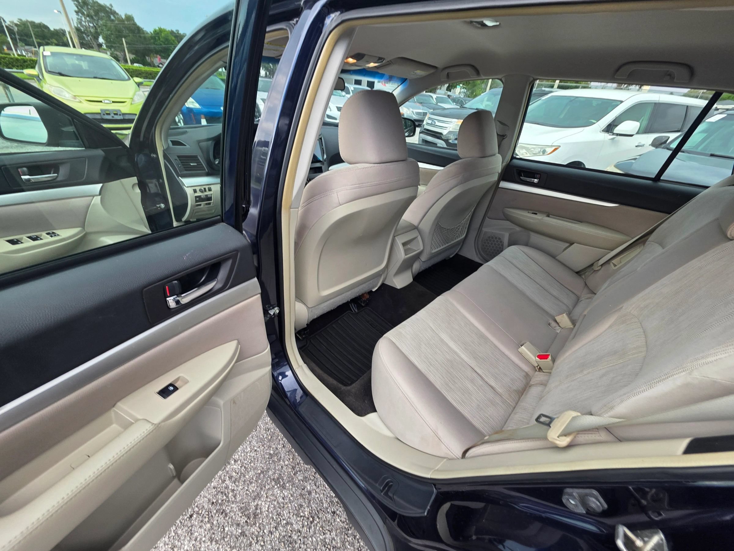 Used 2013 Subaru Outback 2.5i AWD/4WD image 12