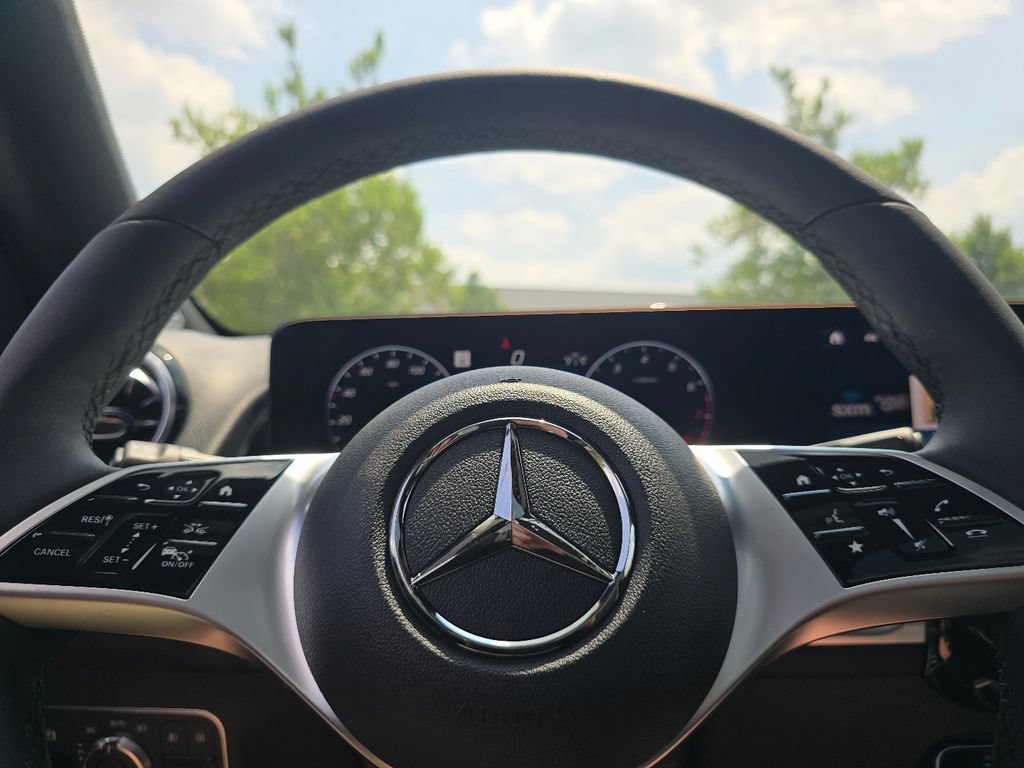 New 2026 Mercedes-Benz GLB 250 4MATIC image 28