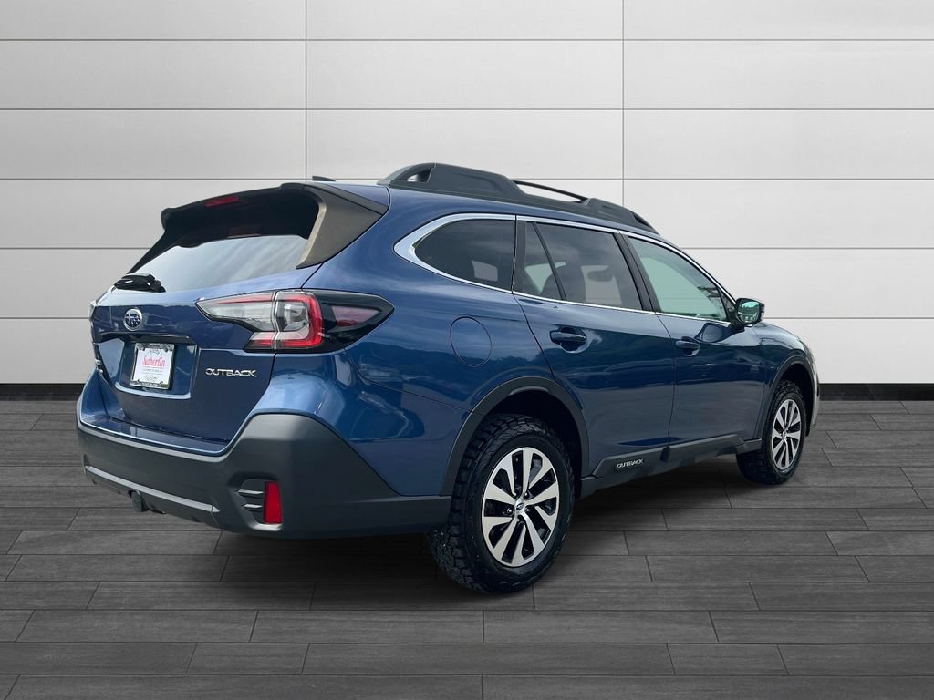 Used 2022 Subaru Outback Premium AWD/4WD image 3