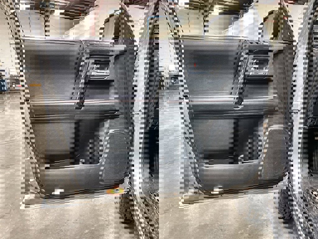 Used 2020 Toyota 4Runner Venture w/ Moonroof Package image 16