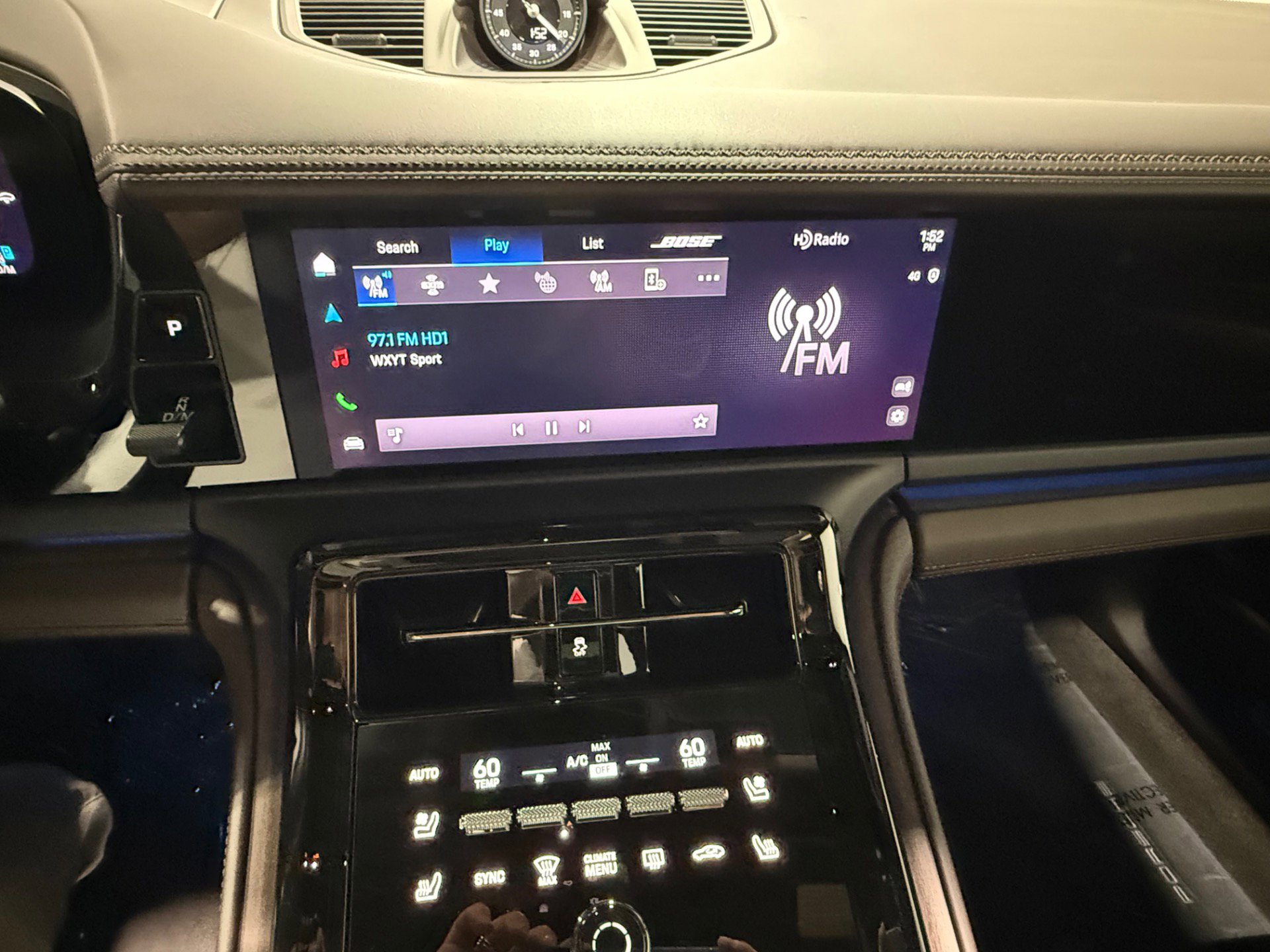 Used 2025 Porsche Panamera 4 image 48