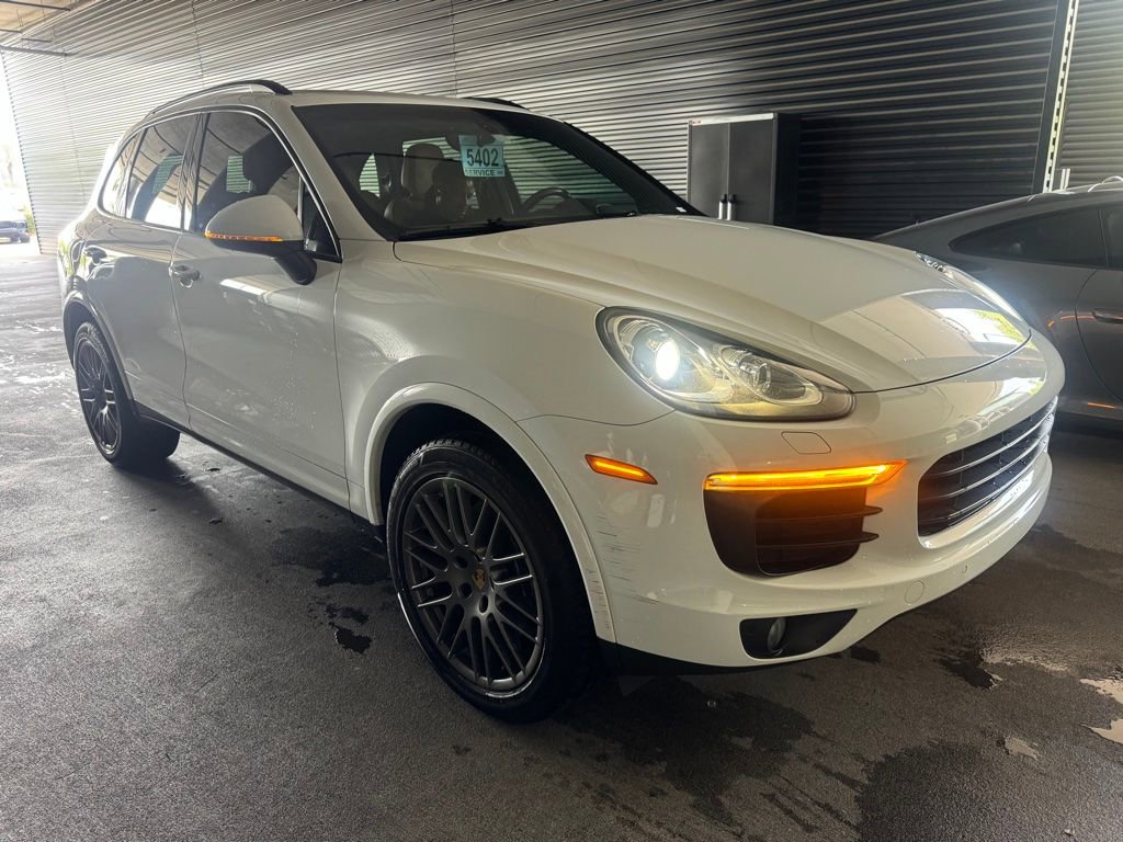 Used 2018 Porsche Cayenne Platinum Edition AWD/4WD image 4