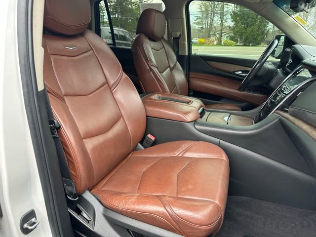 Used 2019 Cadillac Escalade Luxury image 15