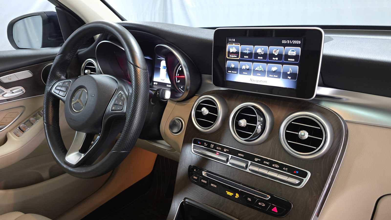 Used 2019 Mercedes-Benz GLC 300 4MATIC image 11