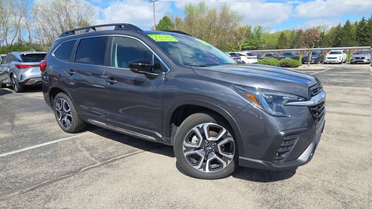 Certified 2025 Subaru Ascent Limited AWD/4WD image 2