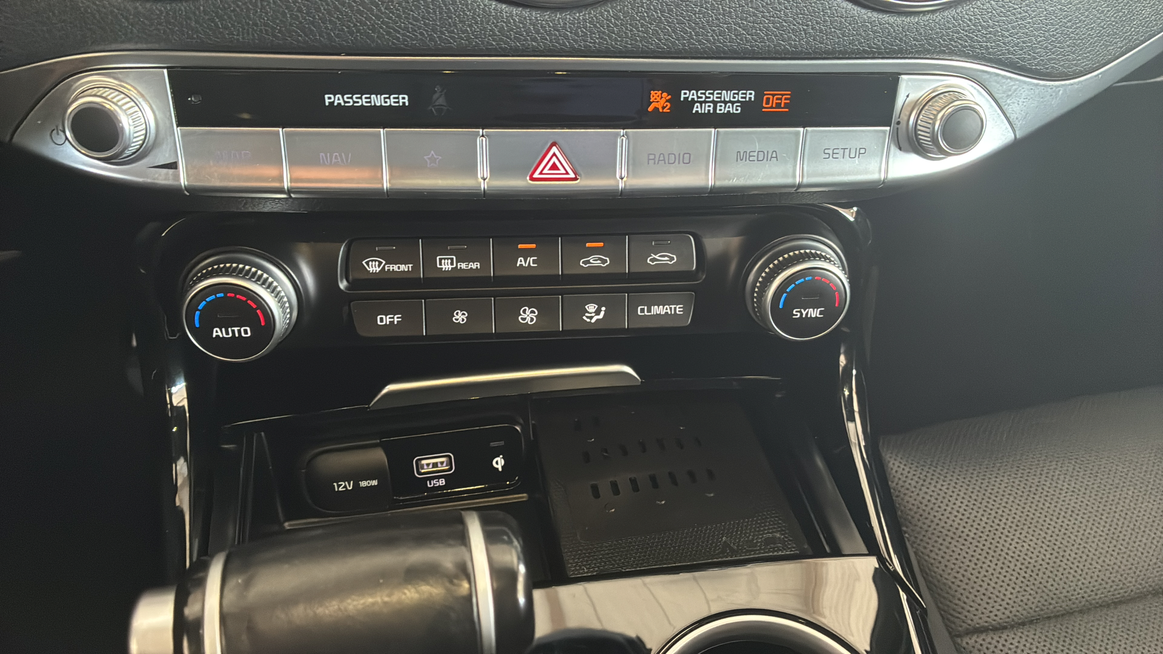 Used 2022 Kia Stinger GT-Line RWD image 14
