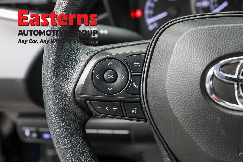 Used 2022 Toyota Corolla LE image 15