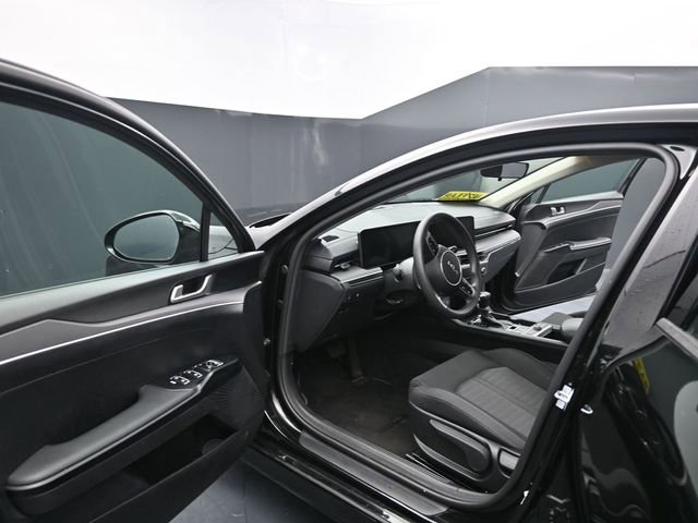 Used 2025 Kia K5 LXS image 13