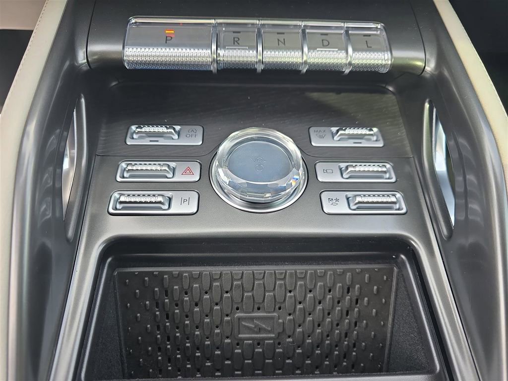 New 2025 Lincoln Nautilus Reserve image 23