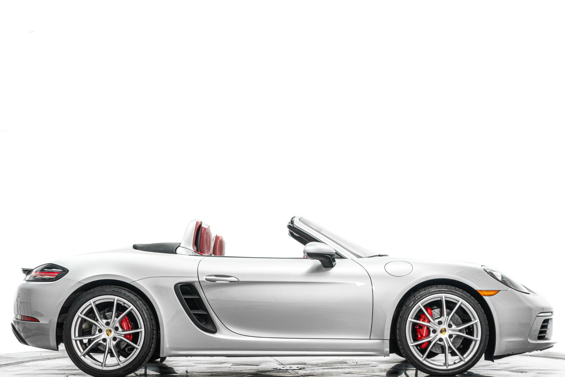 Used 2018 Porsche 718 Boxster S RWD image 2