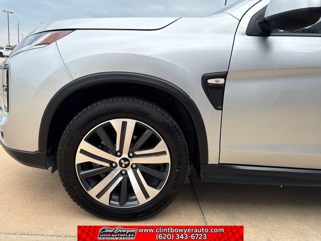 Used 2024 Mitsubishi Outlander Sport SE AWD/4WD image 27