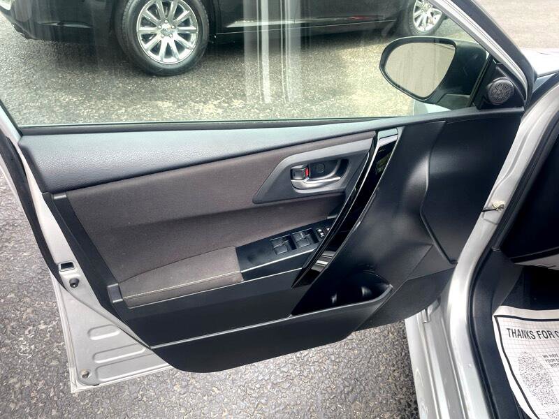 Used 2016 Scion iM image 24