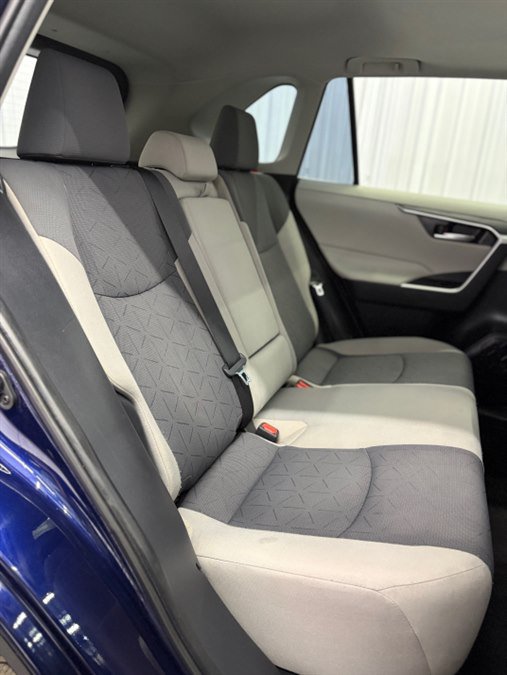 Used 2019 Toyota RAV4 XLE w/ Convenience Package AWD/4WD image 18