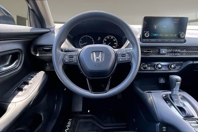 Used 2025 Honda HR-V LX image 8