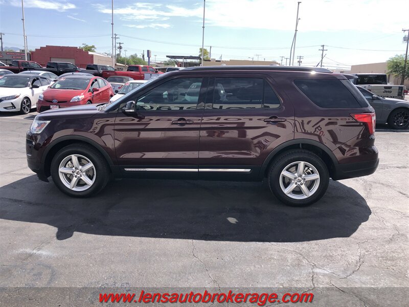 Used 2018 Ford Explorer XLT w/ Equipment Group 201A FWD image 5