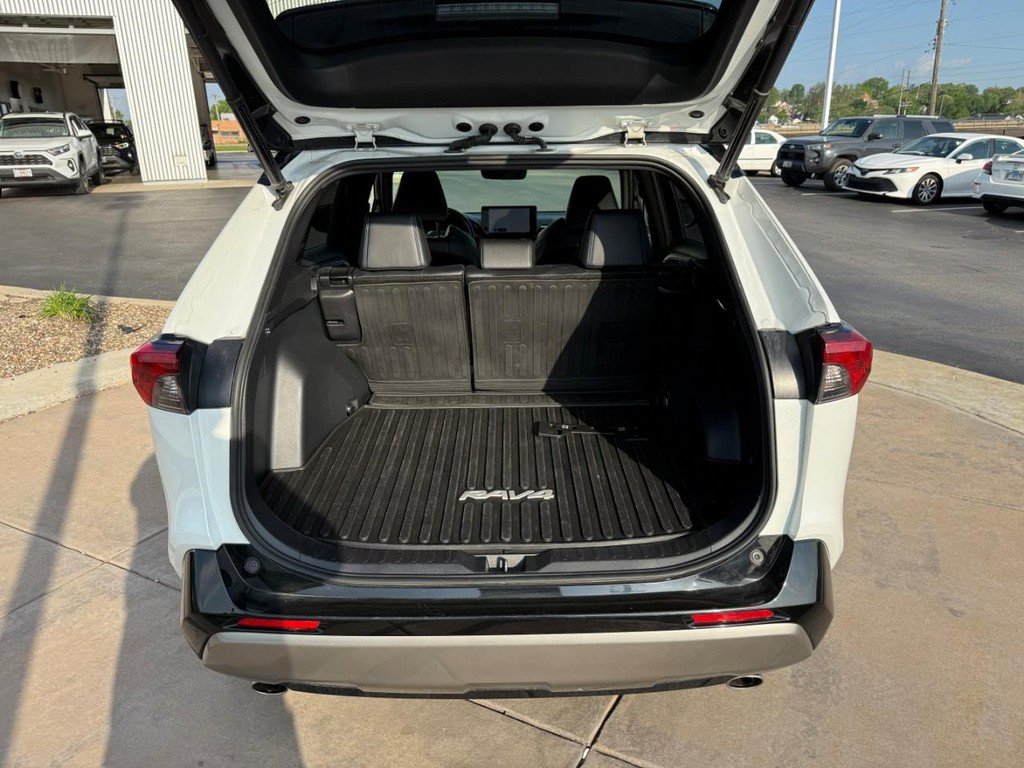 Certified 2023 Toyota RAV4 XSE AWD/4WD image 8