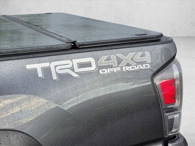 Used 2020 Toyota Tacoma TRD Off-Road w/ Technology Package AWD/4WD image 10