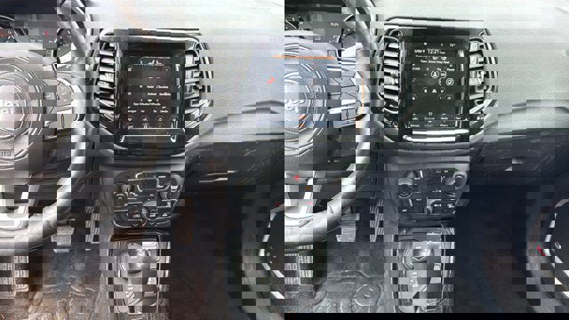 Used 2018 Jeep Compass Limited w/ Navigation Group image 21