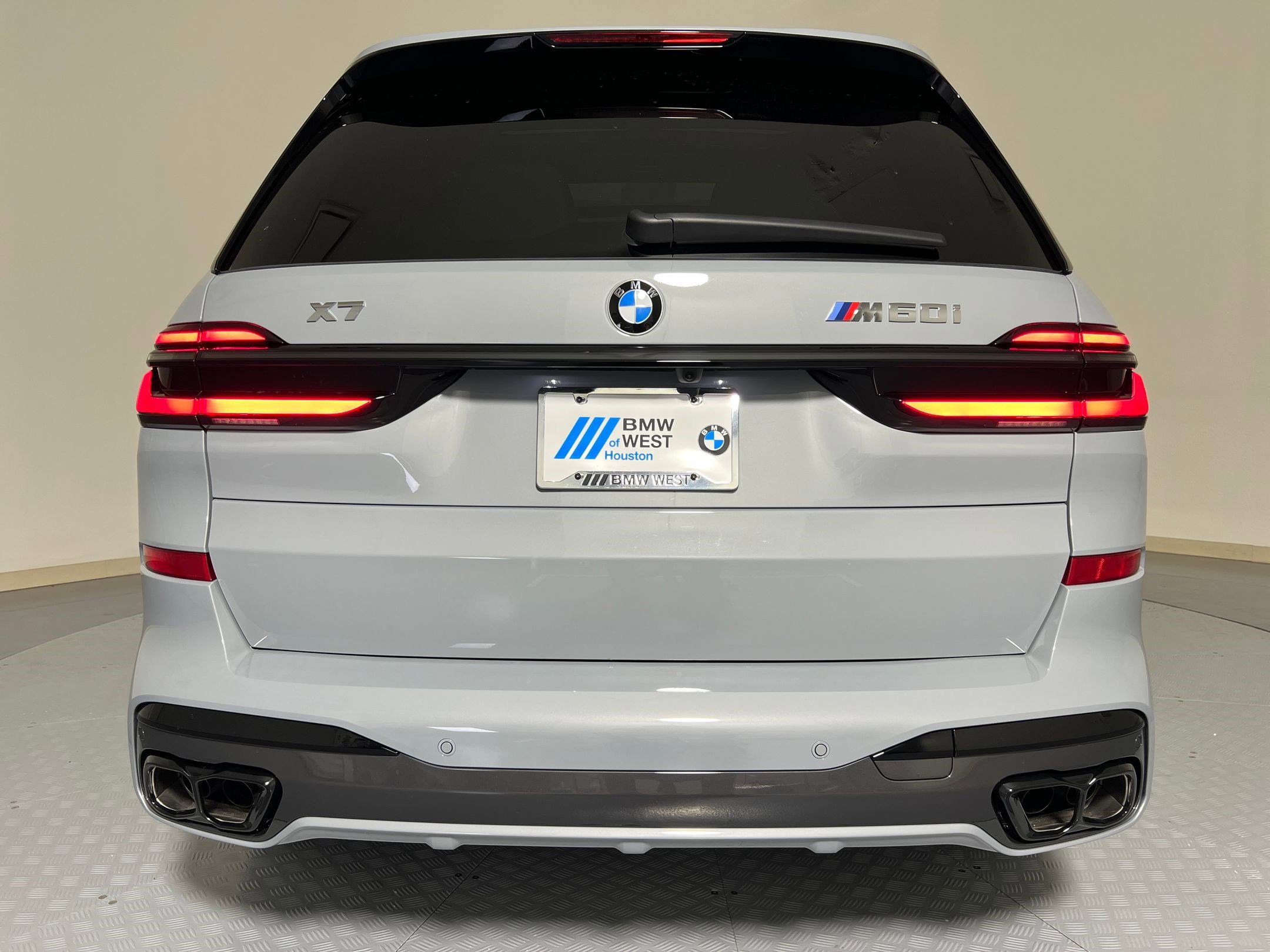 New 2026 BMW X7 M60i image 10