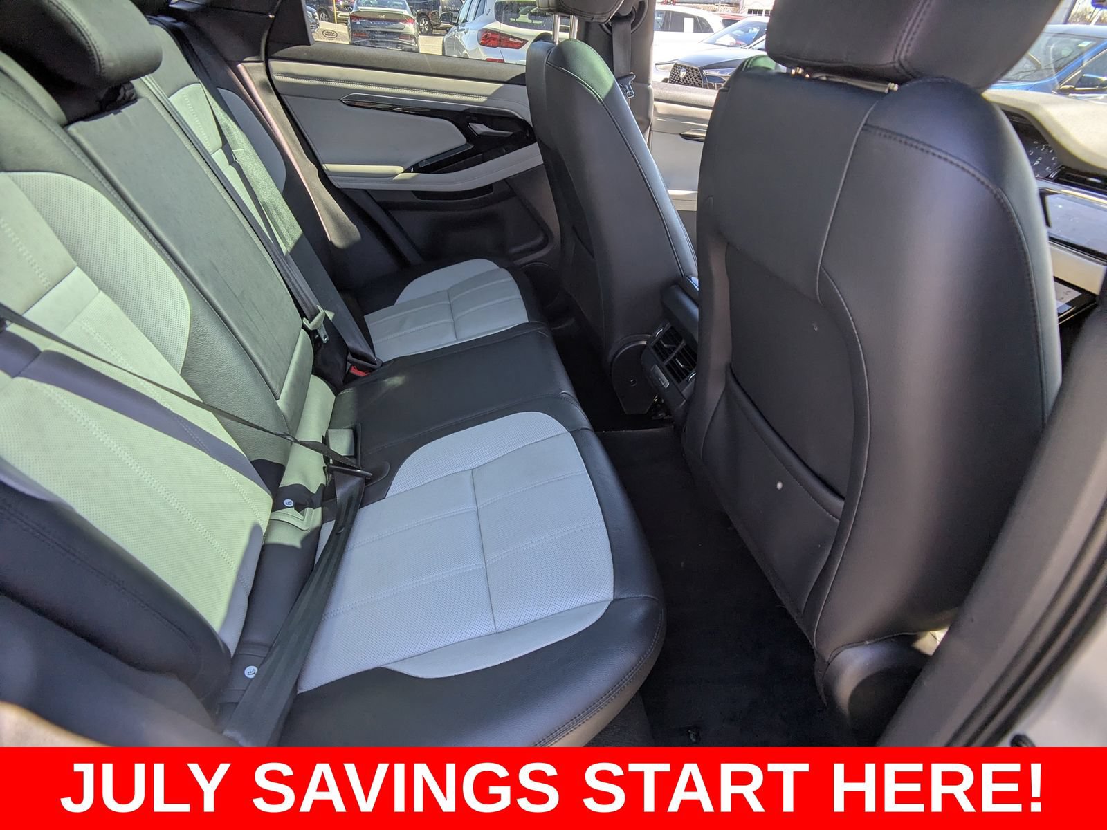 Used 2020 Land Rover Range Rover Evoque First Edition AWD/4WD image 17