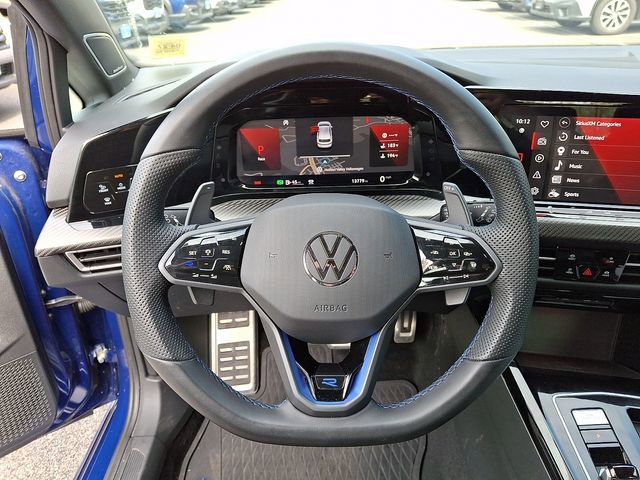 Used 2023 Volkswagen Golf 20th Anniversary Edition AWD/4WD image 21