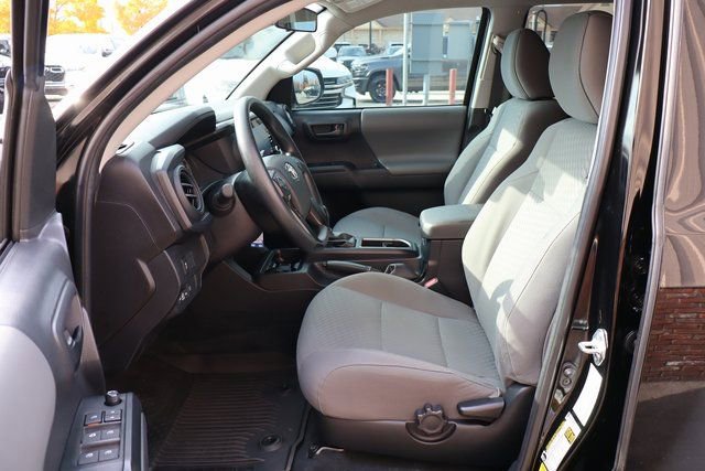 Used 2023 Toyota Tacoma SR image 8