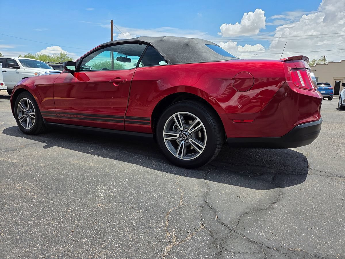 Used 2010 Ford Mustang Premium RWD image 13