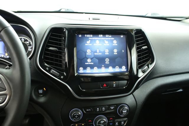 Used 2022 Jeep Cherokee Limited AWD/4WD image 19