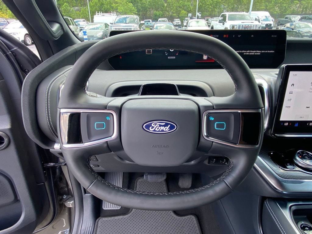 New 2027 Ford Expedition Platinum w/ Stealth Performance Package AWD/4WD image 13
