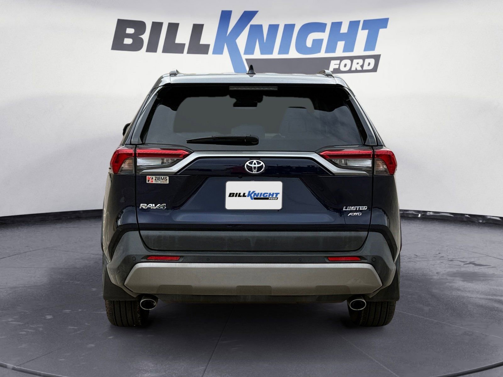 Used 2022 Toyota RAV4 Limited image 4