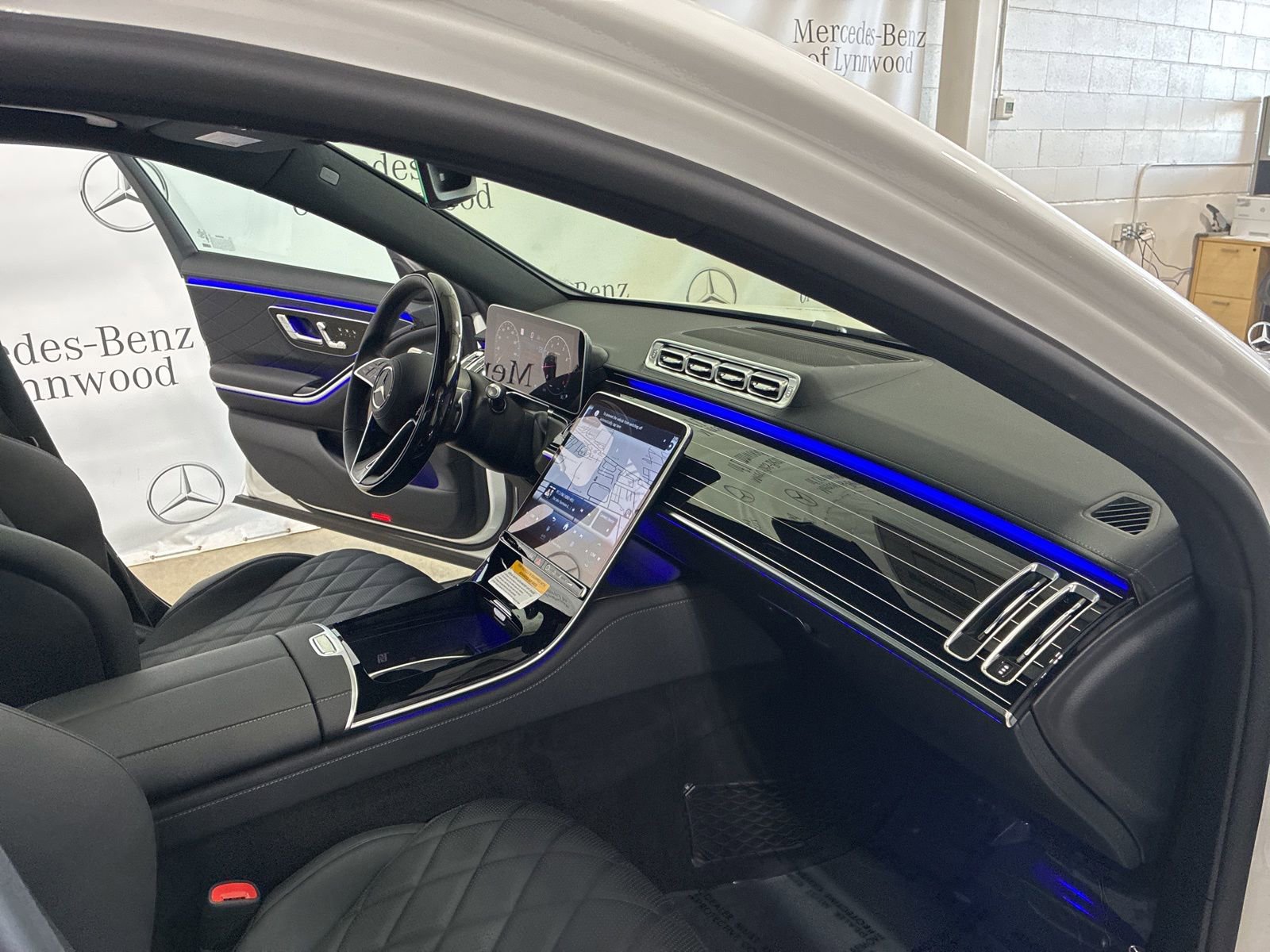 New 2026 Mercedes-Benz S 580 4MATIC Sedan image 18