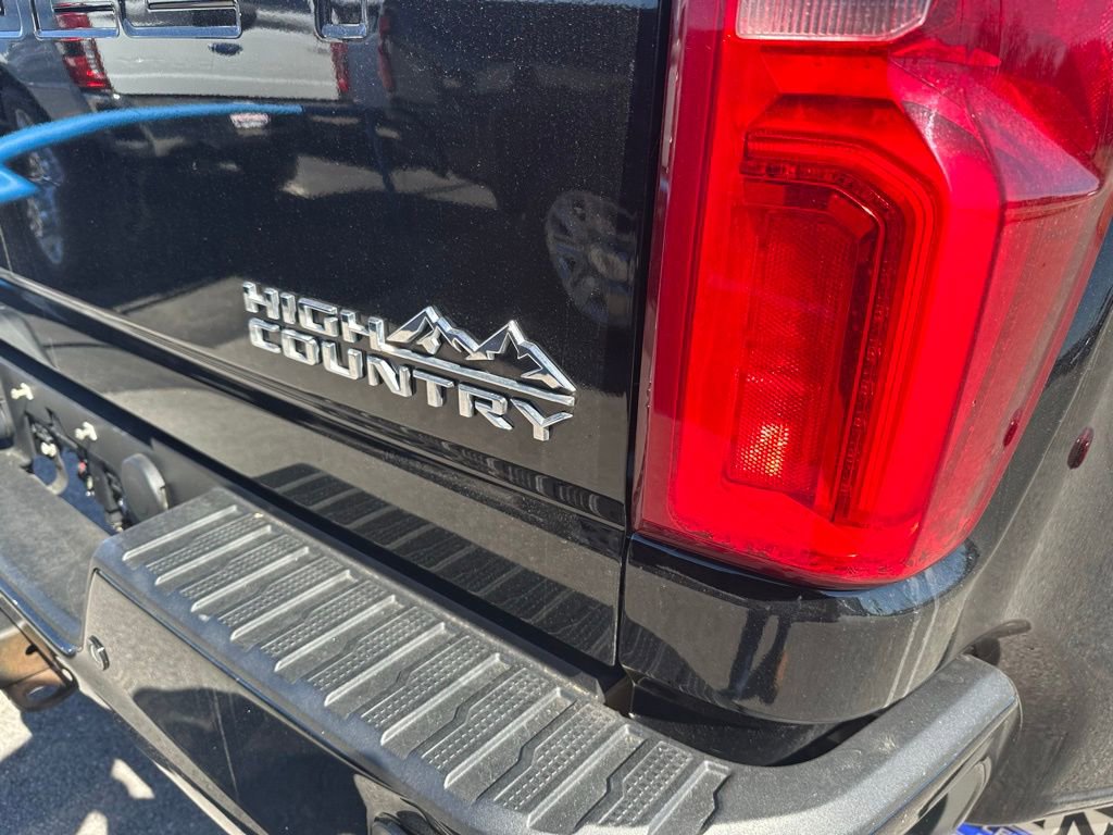 Used 2021 Chevrolet Silverado 3500 High Country image 6