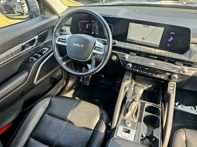 Used 2023 Kia Telluride EX w/ EX Captain's Chair Package FWD image 29