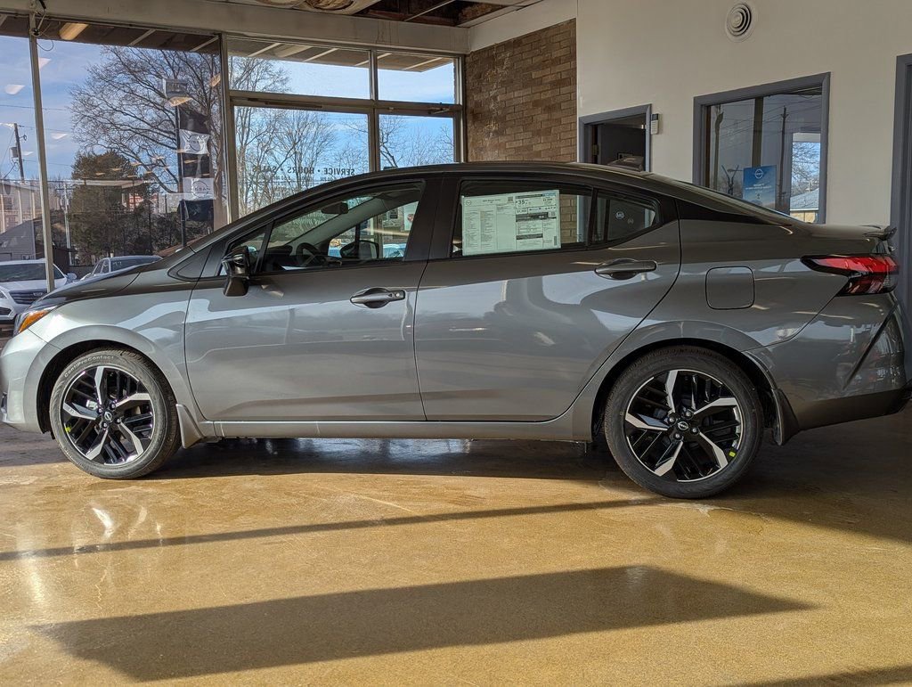 New 2025 Nissan Versa SR w/ Trunk Package image 2