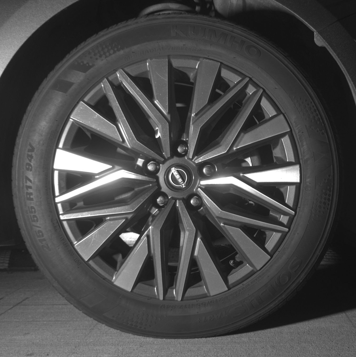 Used 2025 Nissan Altima 2.5 SV FWD image 13