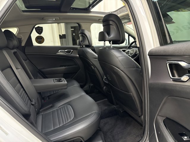Certified 2023 Kia Sportage SX image 32