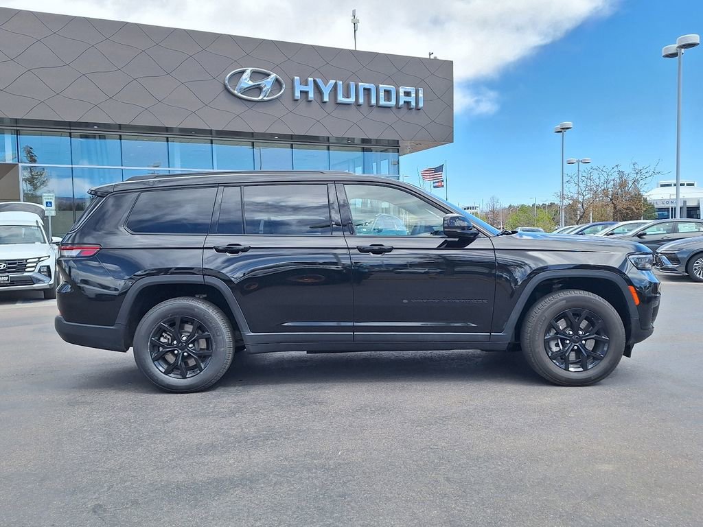 Used 2024 Jeep Grand Cherokee L Laredo AWD/4WD video 2