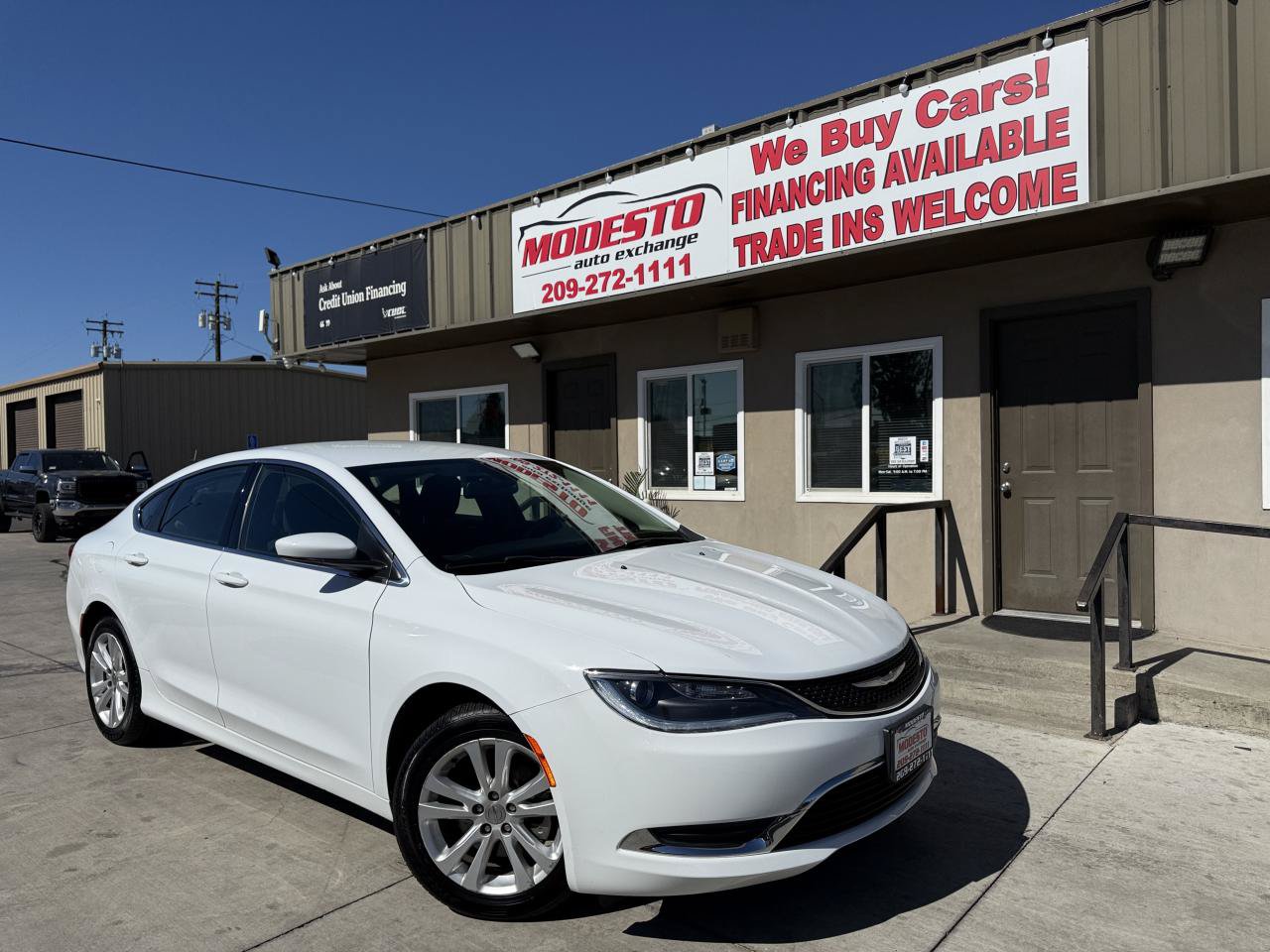 Used 2015 Chrysler 200 Limited w/ Convenience Group