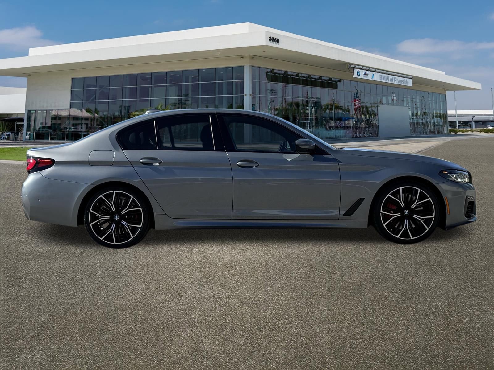 Used 2023 BMW 540i 540i w/ M Sport Package image 12