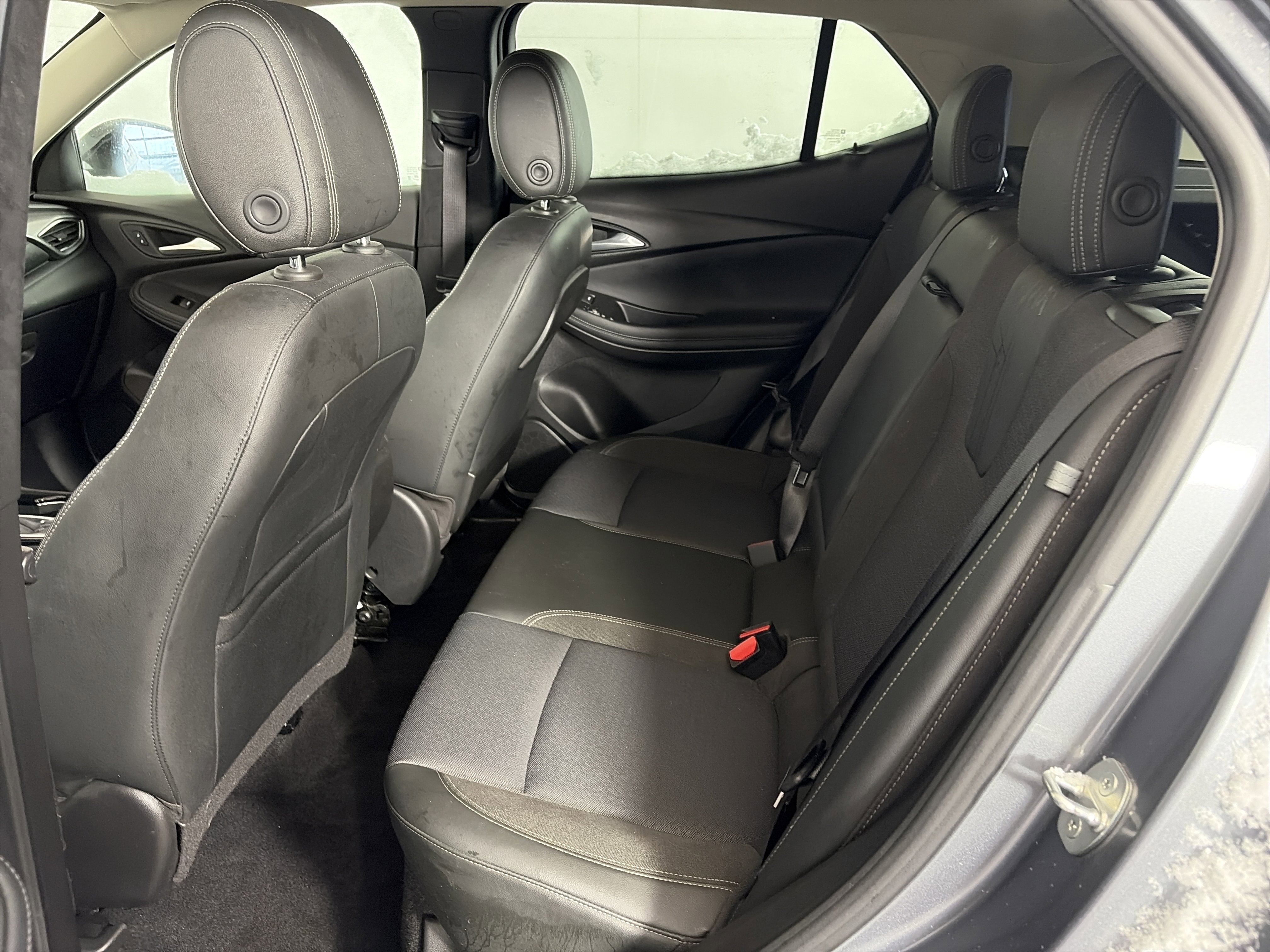 Used 2021 Buick Encore GX Select w/ Sport Touring Package image 7