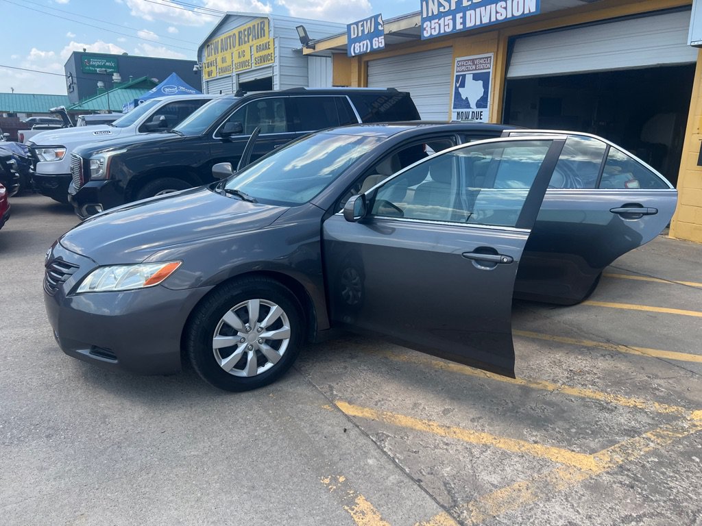 Used 2009 Toyota Camry LE FWD image 9