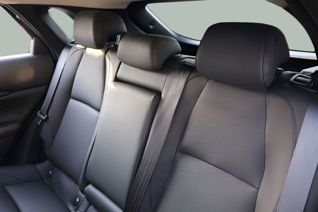 Used 2023 MAZDA CX-30 AWD 2.5 S w/ Premium Package image 16