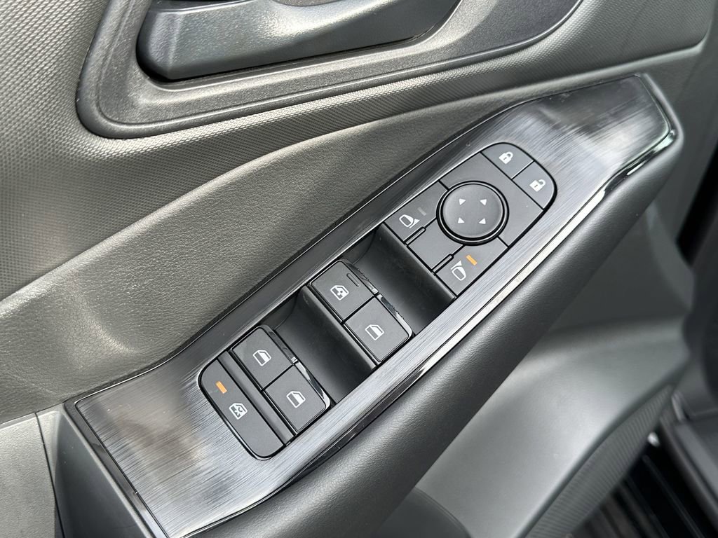 Used 2026 Nissan Rogue S image 22