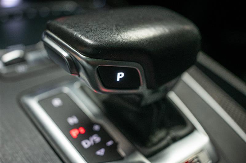 Used 2018 Audi SQ5 Premium Plus AWD/4WD image 25