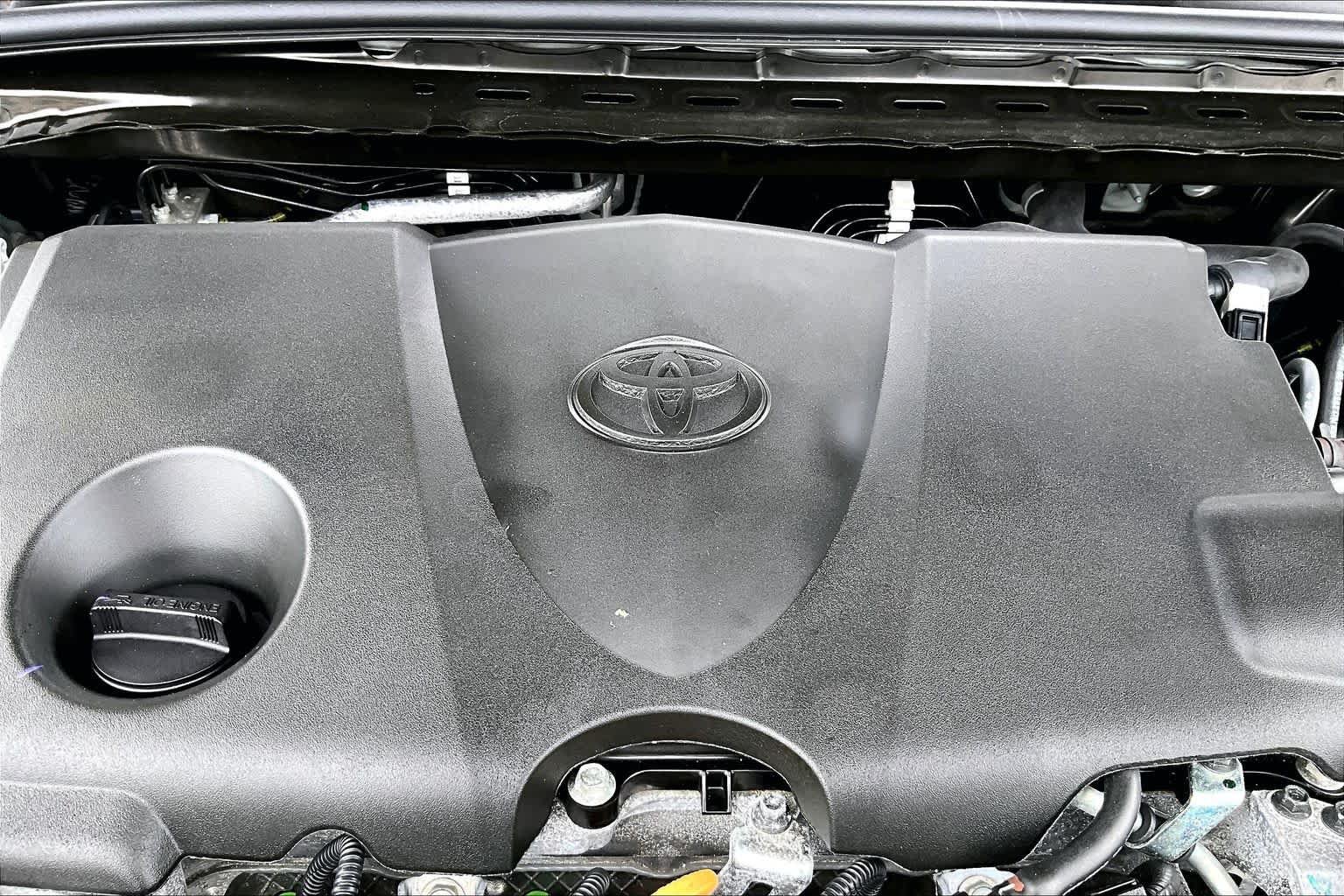 Used 2024 Toyota Camry SE FWD image 31
